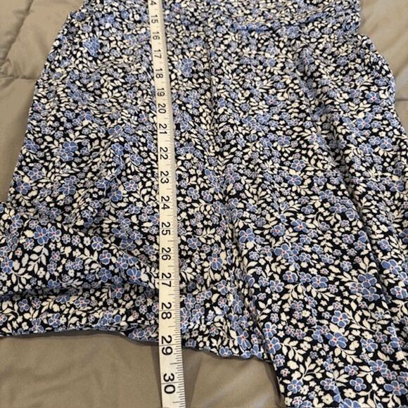 Francesca's Mi Ami Cameron Floral Romper Blue Sleeveless Back Zip Size XS - Picture 9 of 11